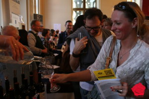 Köln Win 2018 Female winelovers seek their favorite wine